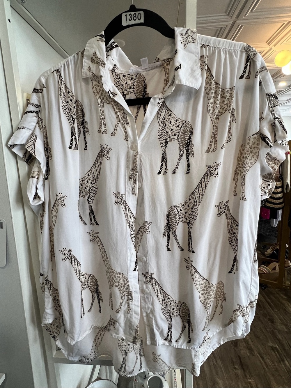 Jane and Delancey White Giraffe Print Short Sleeve Button Down